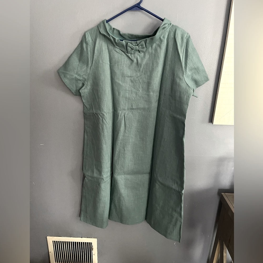 Chic Sage Green Midi Dress